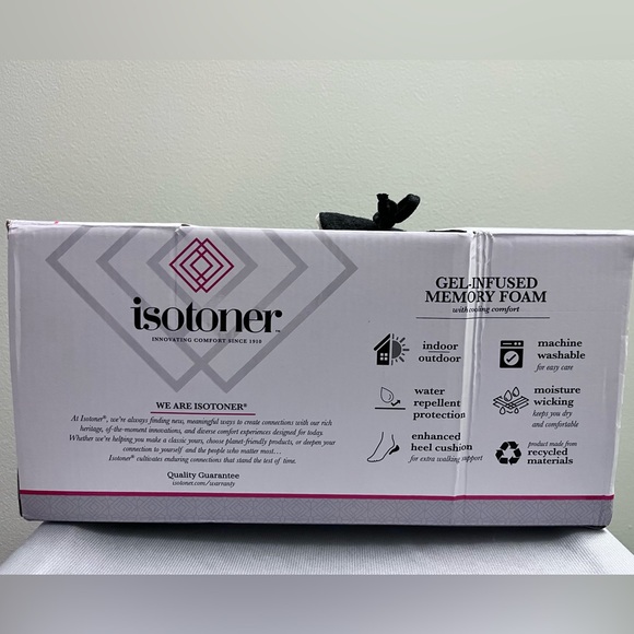 Isotoner Men’s Gel-Infused Memory Foam Slippers | NWT | 8–9 - Picture 2 of 4
